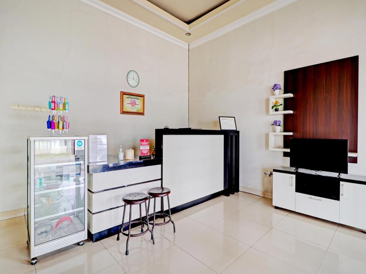 Oyo 90347 Hotel Srikandi Syariah ตาซิกมาลายา ภายนอก รูปภาพ