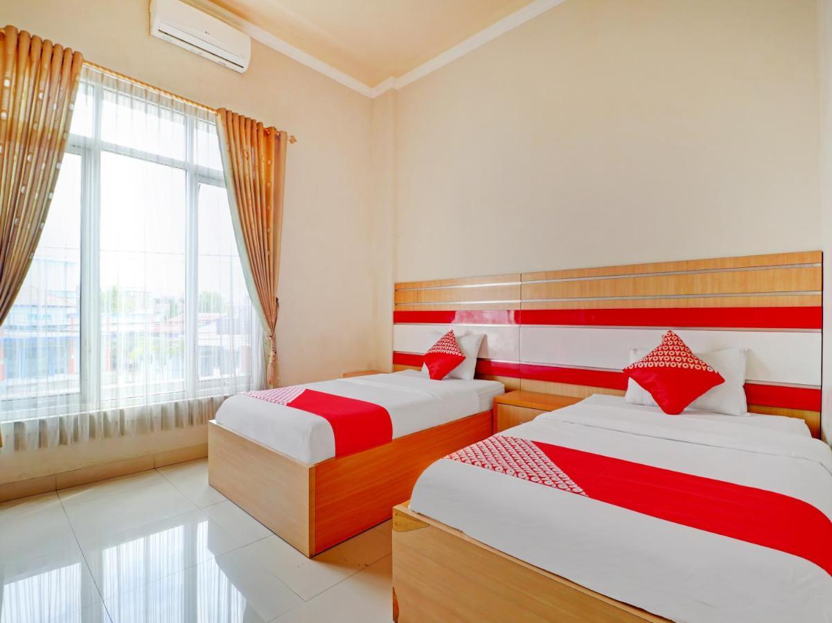 Oyo 90347 Hotel Srikandi Syariah ตาซิกมาลายา ภายนอก รูปภาพ